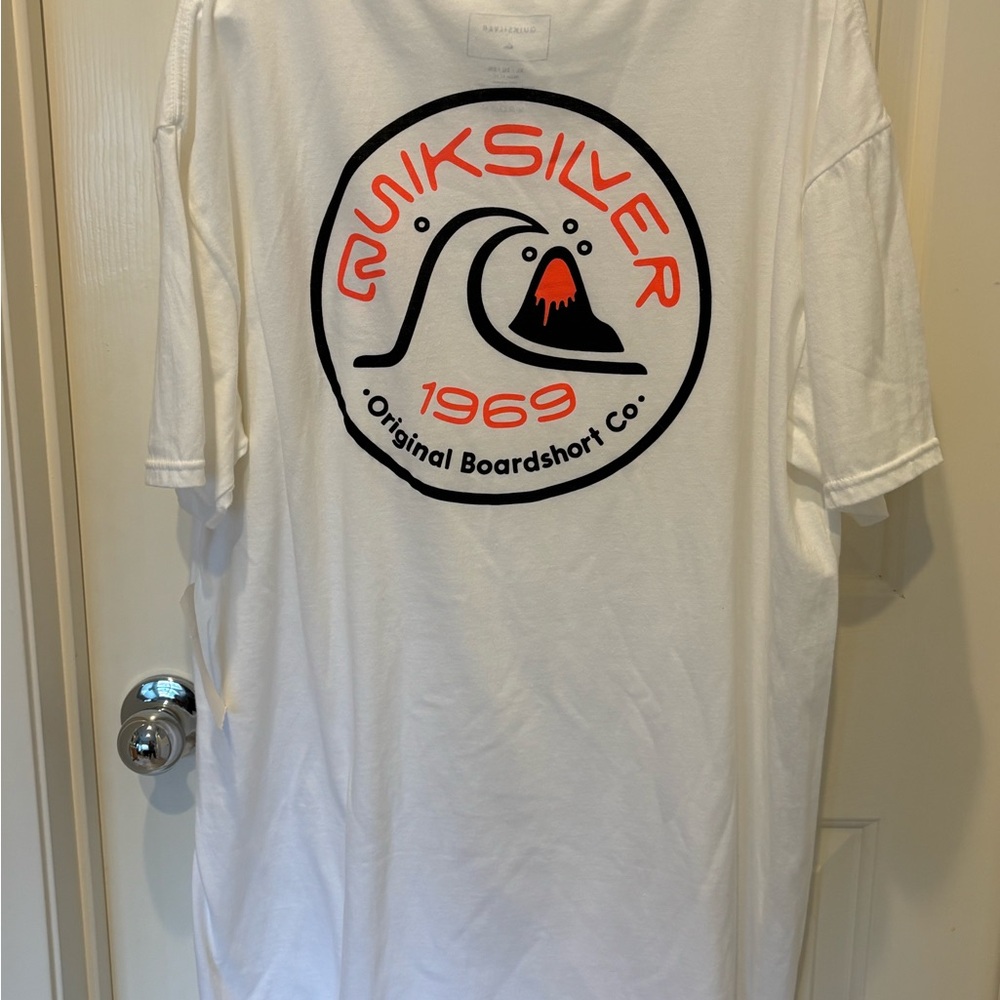 Quiksilver White Graphic Short Sleeve Tee Mens XL - New